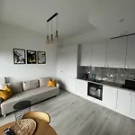 Miodowy W Hanza Tower -sauna&pool דירה *