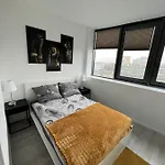 Miodowy W Hanza Tower -sauna&pool Apartment *