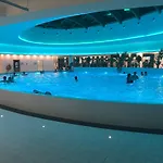Miodowy W Hanza Tower -sauna&pool שצ'צ'ין