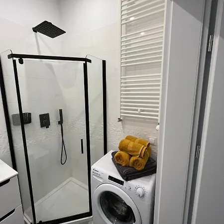 Miodowy W Hanza Tower -sauna&pool שצ'צ'ין