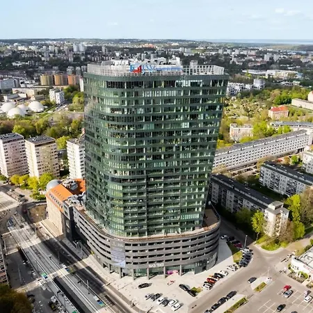 Apartment Miodowy W Hanza Tower -sauna&pool *