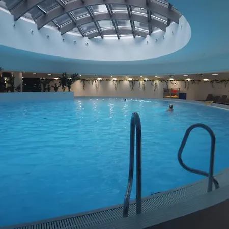 Miodowy W Hanza Tower -sauna&pool דירה שצ'צ'ין