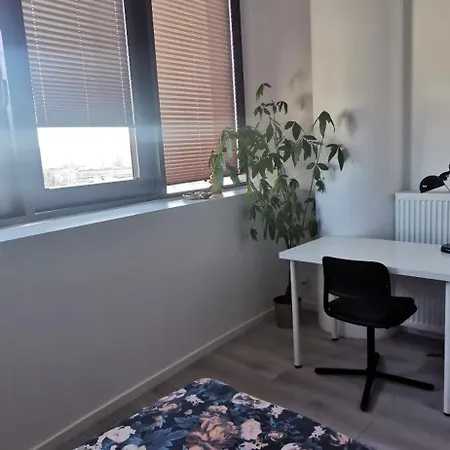 Miodowy W Hanza Tower -sauna&pool