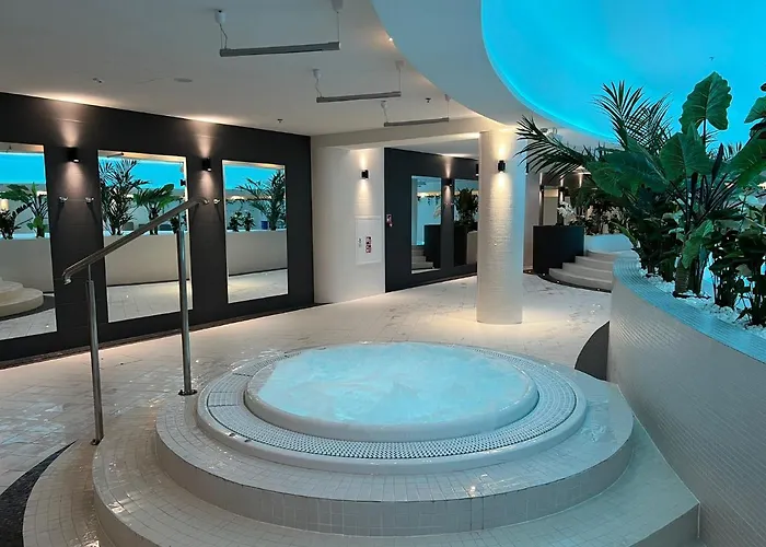 דירה Miodowy W Hanza Tower -sauna&pool שצ'צ'ין