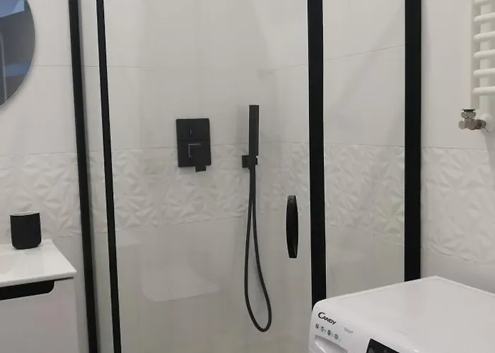 Apartment Miodowy W Hanza Tower -sauna&pool